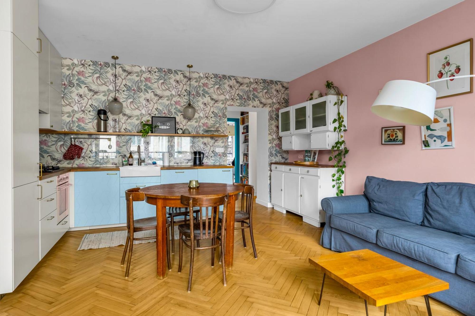 Hoza Heart Of Warsaw